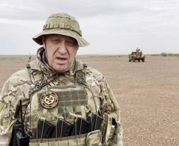 Autoridades aeronáuticas rusas investigan el extraño siniestro en el que murió el jefe del grupo Wagner Yevgueni Prigozhin y otras nueve personas.