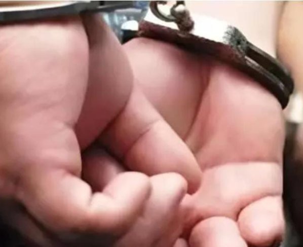 Antes de que le disparara había dicho algo acerca de que eran demasiado ruidosos” dijeron vecinos.