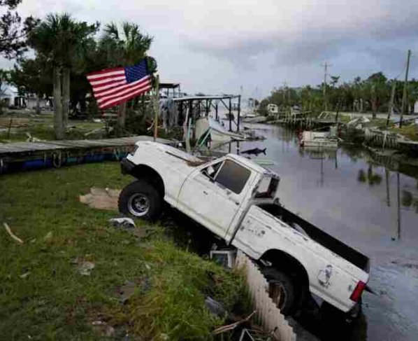 La ahora tormenta tropical Idalia continúa este jueves su paso por Estados Unidos dejando intensas lluvias en Carolina del Norte