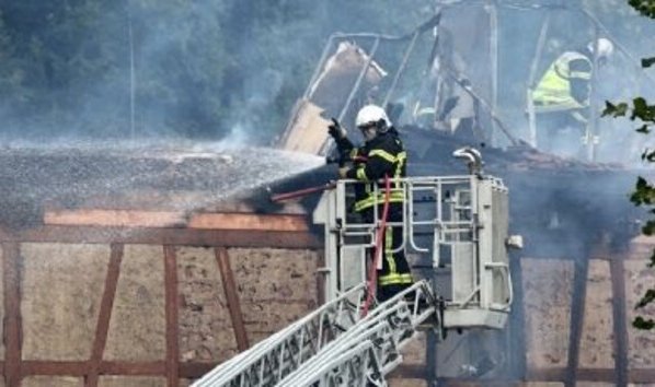 Nueve personas fallecieron y dos siguen desaparecidas tras un incendio en un albergue de vacaciones que acogió a personas con discapacidad en el noreste de Francia.