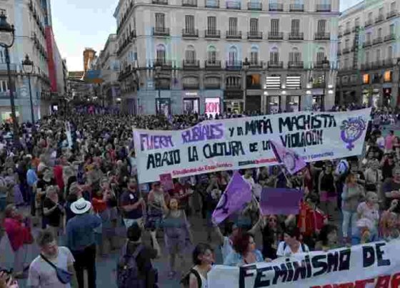 El escándalo por el caso del beso forzado de Luis Rubiales demostró que el machismo ya no tiene cabida en España un referente en materia de feminismo.