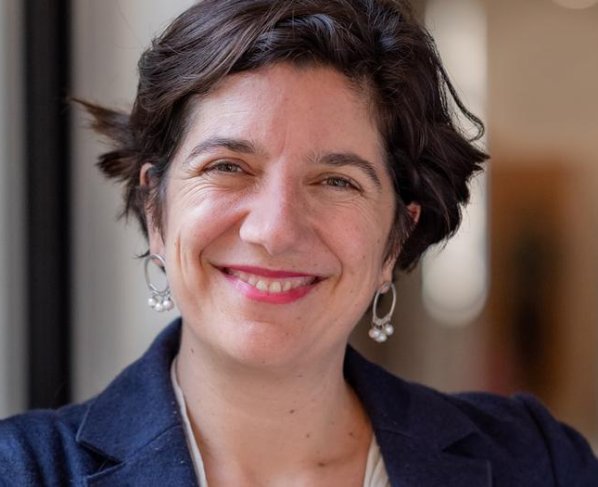 El litio conocido como "oro blanco", es clave para la fabricación de vehículos eléctricos y Chile es el segundo productor mundial y se estima que tiene las mayores reservas del mundo.