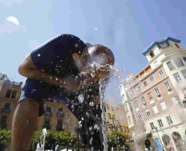 El calor extremo de este nuevo verano anómalo ha causado más de 1.800 defunciones en España aunque algunas estimaciones casi duplican esa cifra.