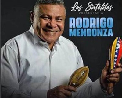 Por recomendación del trompetista Gustavo Zambrano ingresa a la Orquesta Los Satélites Primera banda de Salsa venezolana que tocó en el Madison Square Garden de New York