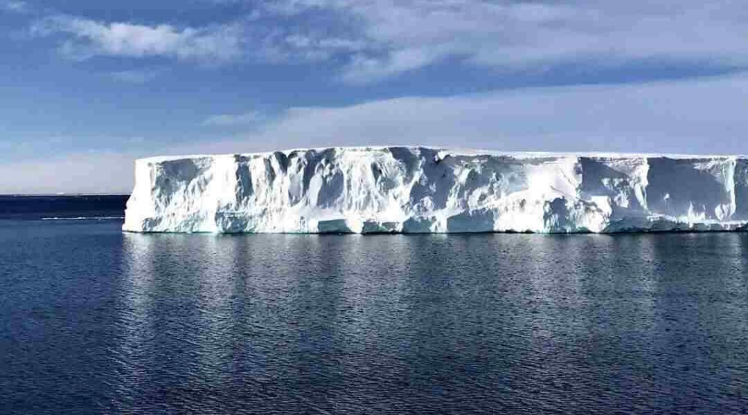 Además se conoció que un Iceberg del tamaño de Argentina se desprendió de La Antártida