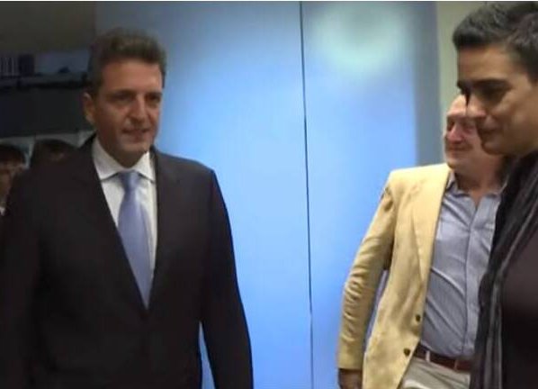 El kirchnerismo postuló al ministro de Economía Sergio Massa como candidato único del oficialismo para competir en las elecciones presidenciales del 22 de octubre