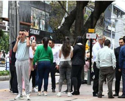 Un sismo sacudió Bogotá y el centro de Colombia hacia el mediodía de este jueves según reportes del Servicio Geológico de Estados Unidos.