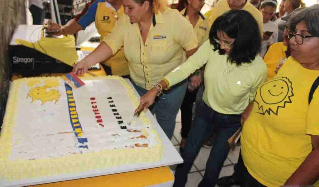 Proyecto Venezuela celebró sus 28 años con una misa en la Catedral de Valencia y un acto central donde se conectó vía vídeo conferencia el actual presidente Henrique Fernando Salas Römer.