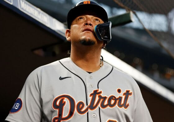 Miguel Cabrera despachó el sábado cuatro imparables para ser el último jugador de los Tigres de Detroit con 40 años conectando 4 imparables