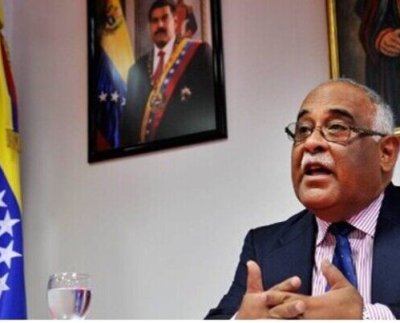 El embajador de Venezuela en Colombia y expresidente de Corpozulia, general Carlos Martínez