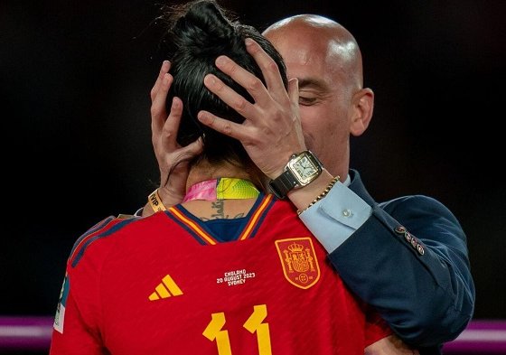 El ex presidente de la RFEF está inmiscuido en un escandalo debido al beso que le dio a Jenni Hermoso durante la celebración del Mundial