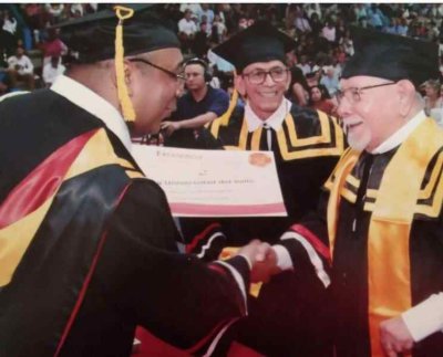 Luis Antonio Cuéllar ahora evalúa en qué programa académico se inscribirá próximamente para que su centenario lo sorprenda haciendo lo que más le gusta: estudiar.