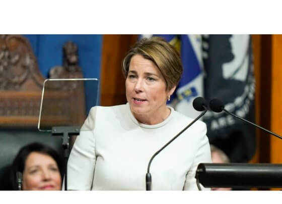 La numerosa afluencia de inmigrantes a Massachusetts llevó a la gobernadora Maura Healey a llamar a 250 integrantes de la Guardia Nacional para resguardar la seguridad.