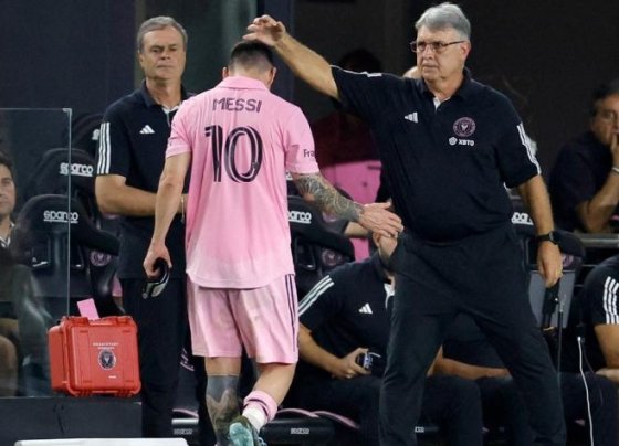 Lionel Messi salió en el Minuto 37 del primer tiempo en el duelo en que Inter Miami venció 4 a 0 al Toronto FC y siguió con su racha de victorias