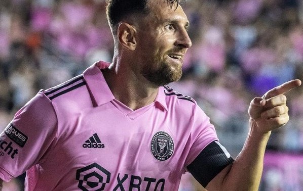 Los distintos patrocinantes han hecho diferentes campañas que han tenido como su centro de atención a Lionel Messi y su crecimiento ha sido gigantesco