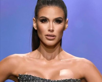 La modelo y escritora Michell Roxana Castellanos fue la imagen principal de la colección Primavera- Verano rosa 2024 del diseñador internacional mexicano Benito Santos.