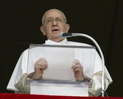 Papa Francisco alerta de vientos de guerra cada vez más fuertes y ha hecho un llamado para que no se ceda a la lógica de las armas.