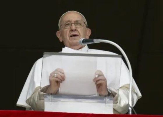 Papa Francisco alerta de vientos de guerra cada vez más fuertes y ha hecho un llamado para que no se ceda a la lógica de las armas.