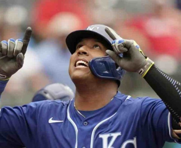 El cátcher venezolano está demostrando con su fuerza al bate que hay Salvador Pérez para rato y le está dando dividendos a su equipo los Reales de Kansas City