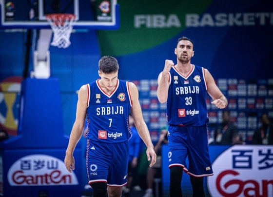 Bogdan Bogdanovic fue el jugador más destacado por Serbia ante Lituania, al encestar 18 de sus 21 puntos en la primera mitad del compromiso