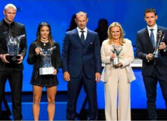 Los Premios Uefa 2023 fueron otorgados después de la realización del sorteo de la Fase de Grupos de la Uefa Champions League en la gala del organismo europeo de fútbol.