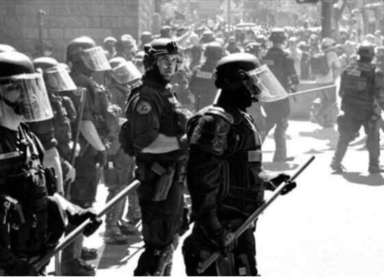 el autoritarismo se ha mezclado con un populismo de extrema izquierda que ha erosionado los principios de la democracia constitucional