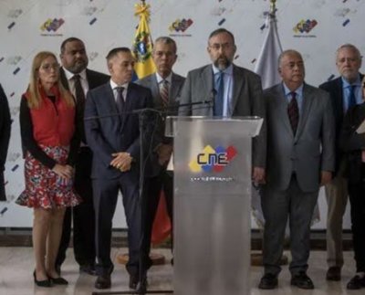 La historia reciente del CNE su cambio de directiva y su recientísima postura sobre las primarias evidencian un diabólico juego con el destino del país.