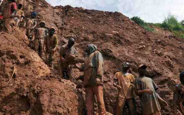 De acuerdo con la Guía de Principios sobre Negocios y Derechos Humanos de la ONU las empresas tienen responsabilidad sobre cualquier actividad que cause o contribuya con la vulneración de los derechos humanos.