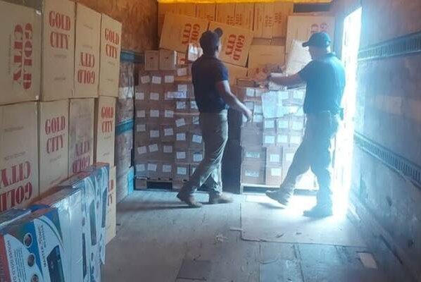 El tabaco el alcohol y los medicamentos son los tres productos que más se comercializan ilegalmente en las zonas francas de Latinoamérica