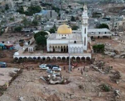 El Ayuntamiento advirtió del peligro de la contaminación de las aguas subterráneas en la zona siniestrada que exponen a los supervivientes a enfermedades como la diarrea y la cólera así como la deshidratación.