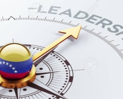 Hoy se habla de un liderazgo dispuesto a verse como la nueva manera de enfocar las relaciones entre personas cuya necesidad de apoyo y comprensión configura el presente.