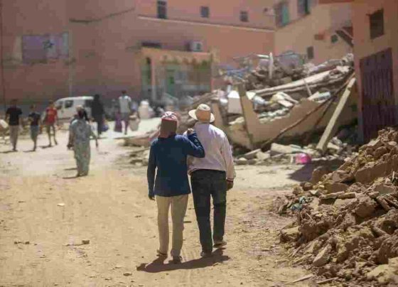 Tras el mortal terremoto que sacudió Marrakech los turistas apoyan a Marruecos en todas las formas que pueden ya que todavía hay muchos extranjeros en la ciudad.