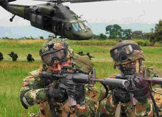 El Defensor del Pueblo de Colombia ha denunciado con asombro que grupos armados amenazan con interferir los comicios de finales de octubre en una tercera parte del territorio.
