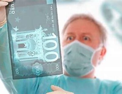 Al menos 2 mil millones de personas en todo el mundo sufren problemas financieros por el costo de los servicios de salud y como consecuencia muchos de ellos caen en pobreza.