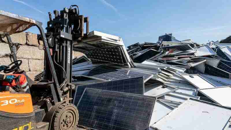 Expertos en energía están haciendo un llamado a una acción gubernamental urgente para prevenir un inminente desastre ambiental global.