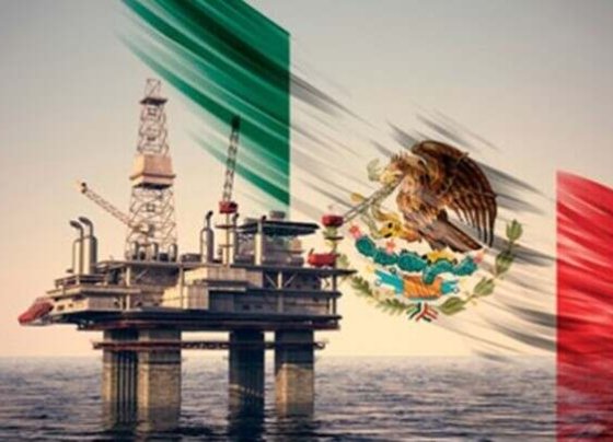 La actual producción petrolera mexicana para el año 2022 fue de 1.9 millones de barriles diarios de crudo condensados y líquidos del gas natural.