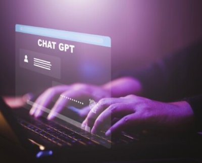 Para utilizar ChatGPT simplemente debes indicarle a la inteligencia artificial lo que deseas que haga o responda pero la forma en que lo hagas determinará los resultados.