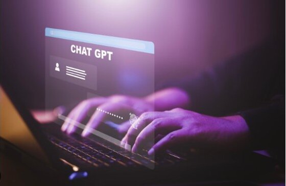 Para utilizar ChatGPT simplemente debes indicarle a la inteligencia artificial lo que deseas que haga o responda pero la forma en que lo hagas determinará los resultados.