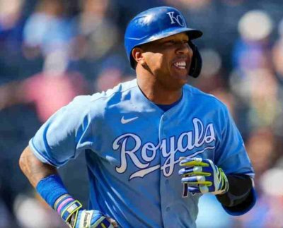 El criollo logró llegar a las 10.000 entradas detrás del plato acrecentando su leyenda con el conjunto que hace vida en el Kauffman Stadium.