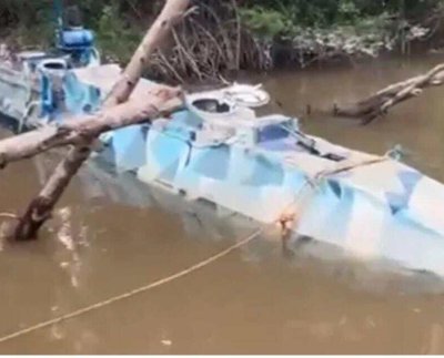 La Fuerza Armada Nacional Bolivariana (FANB) halló un submarino de fabricación casera anclado y ocultó en aguas fluviales venezolanas.