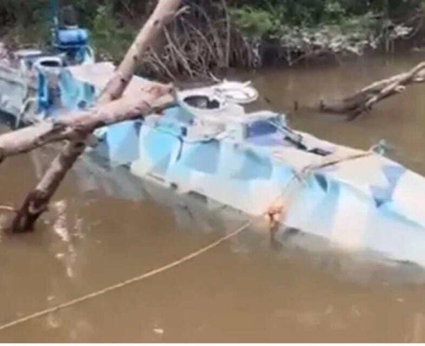 La Fuerza Armada Nacional Bolivariana (FANB) halló un submarino de fabricación casera anclado y ocultó en aguas fluviales venezolanas.