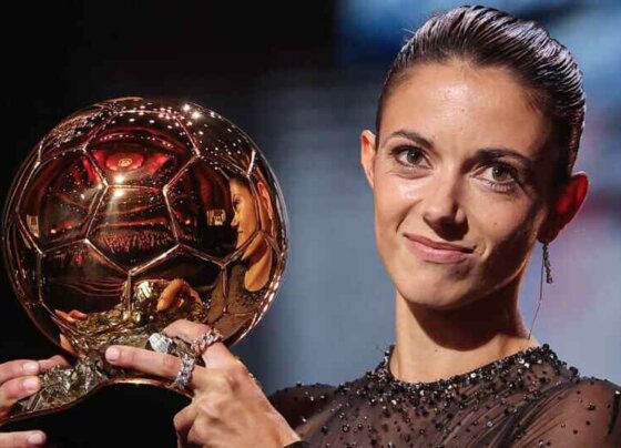 ninguna jugadora ha disputado más partidos desde el 16 de julio de 2018" que la centrocampista del Barça (242). Un periodo en el que encadenó una racha de 140 partidos consecutivos.