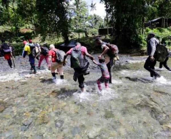 La reanudación de los vuelos de deportación de migrantes de Venezuela anunciada por EE.UU. la semana pasada no ha mermado el flujo migratorio por el Darién