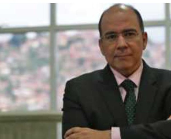 outsiders políticos que no desempeñaron ningún papel en el gobierno interino los que hoy encabezan los sondeos de opinión para las próximas elecciones presidenciales.