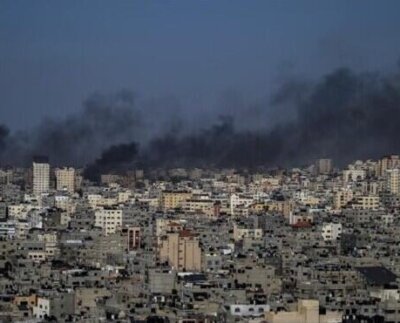 En los intensos bombardeos israelíes sobre la Franja de Gaza en la mañana de este lunes murieron 50 personas durante ataques a dos distritos de Jan Yunis en el sur de la Franja.