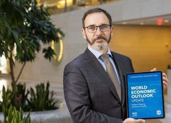 Chile será una de las tres economías que retrocede en 2023 sólo superando a Haití y Argentina. Panamá encabezará la región este año.