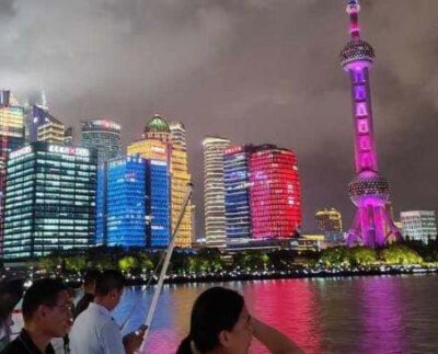 El Banco se encuentra en la cuerda floja entre mantener la liquidez para ayudar a una economía en dificultades y estabilizar el yuan ante las expectativas de "tipos más altos durante más tiempo" en EEUU.