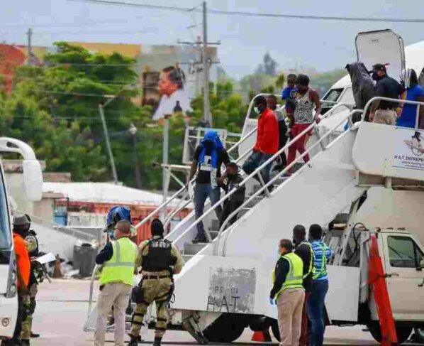Los venezolanos que crucen de manera ilegal la frontera sur y carezcan de una base legal para permanecer en Estados Unidos serán elegibles para ser deportados, de acuerdo a altos funcionarios del Gobierno.