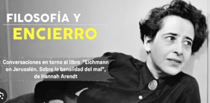 La eliminación de la Filosofía, Humanidades, Ética, etc., de los planes de estudio, convierten los planes educativos en planes deseducativos; se elimina así el desarrollo del mecanismo de pensamiento autónomo
