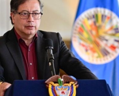 El presidente colombiano, Gustavo Petro, respondió así a Nicolás Maduro, quien criticó a los que no condenan los supuestos atentados.